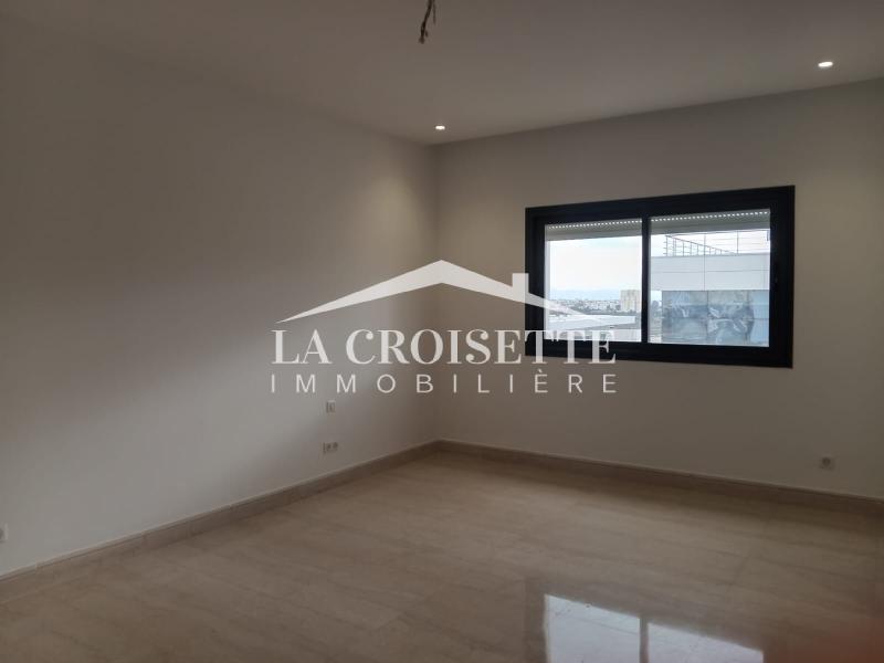 Appartement S+4 avec piscine aux Berges du Lac 2